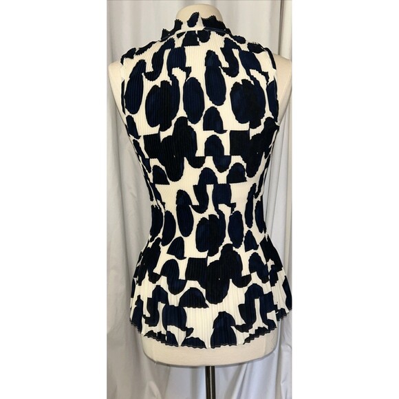 DKNY Sleeveless Blouse Tank Top For Suits Office Size Large Cream Black Navy - Picture 2 of 9